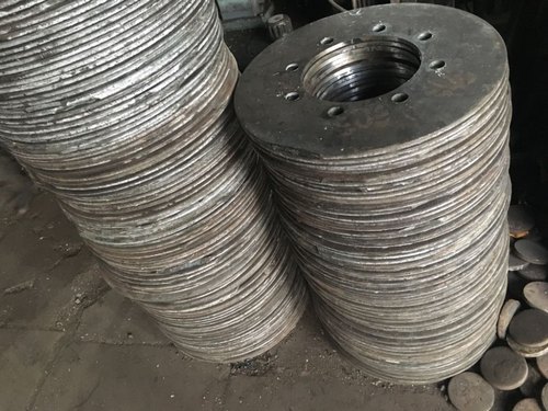 Iron Round MS Center Wheel Plates, For Industrial, Trucks & Tractors